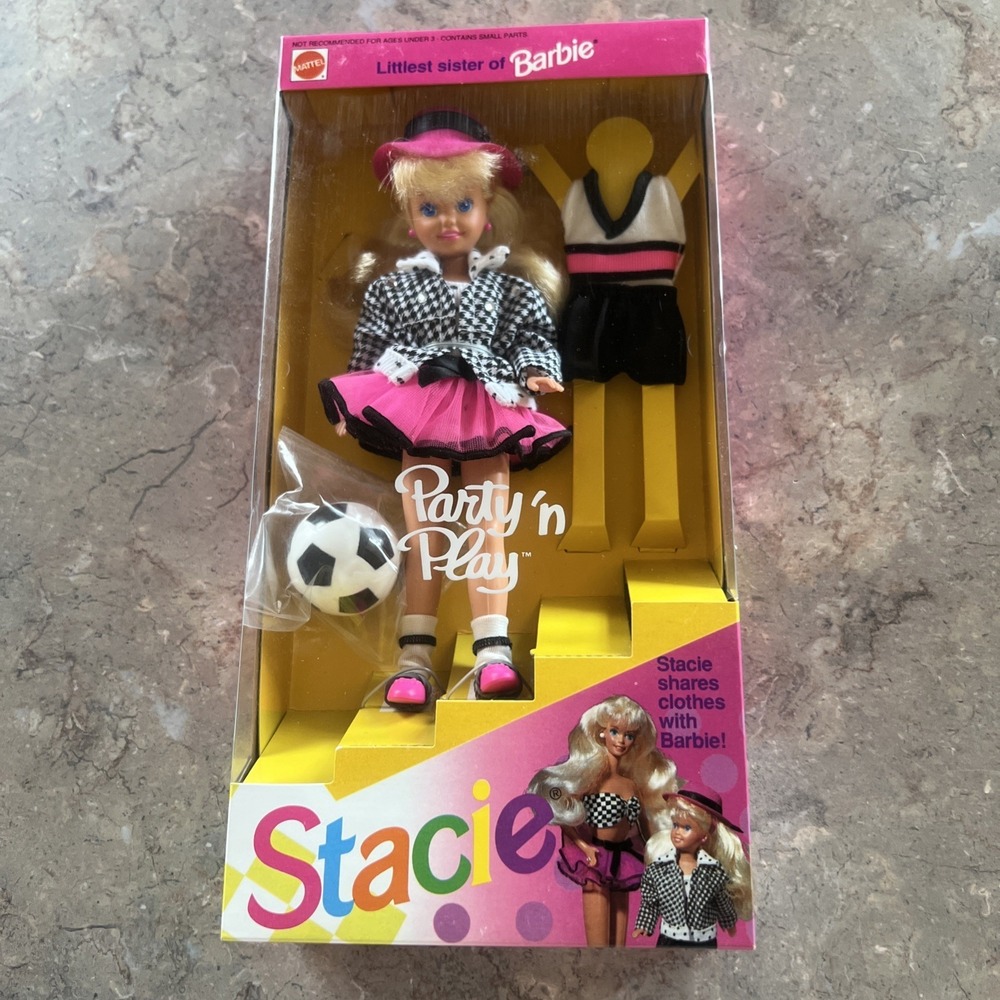 Vintage 1992 Party 'n Play Stacie Mattel Barbie Little Sister